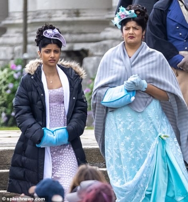 43472243-9621447-That_s_colourful_Also_spotted_on_set_were_several_actors_set_to_-m-109_1622039482674.jpg
